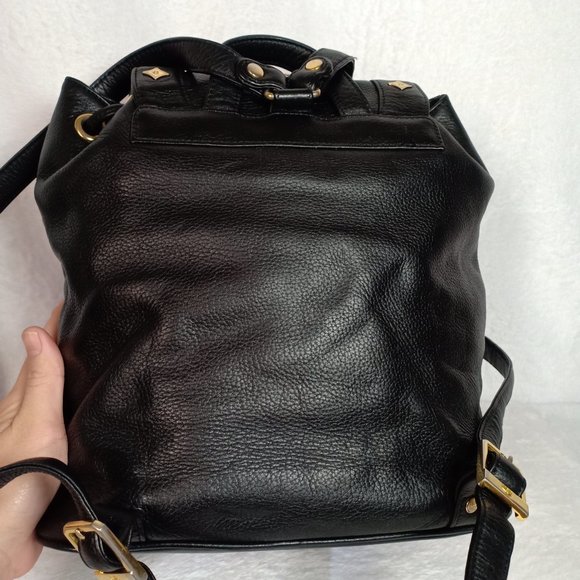 Vintage Style MCM Drawstring leather backpack - Picture 4 of 14